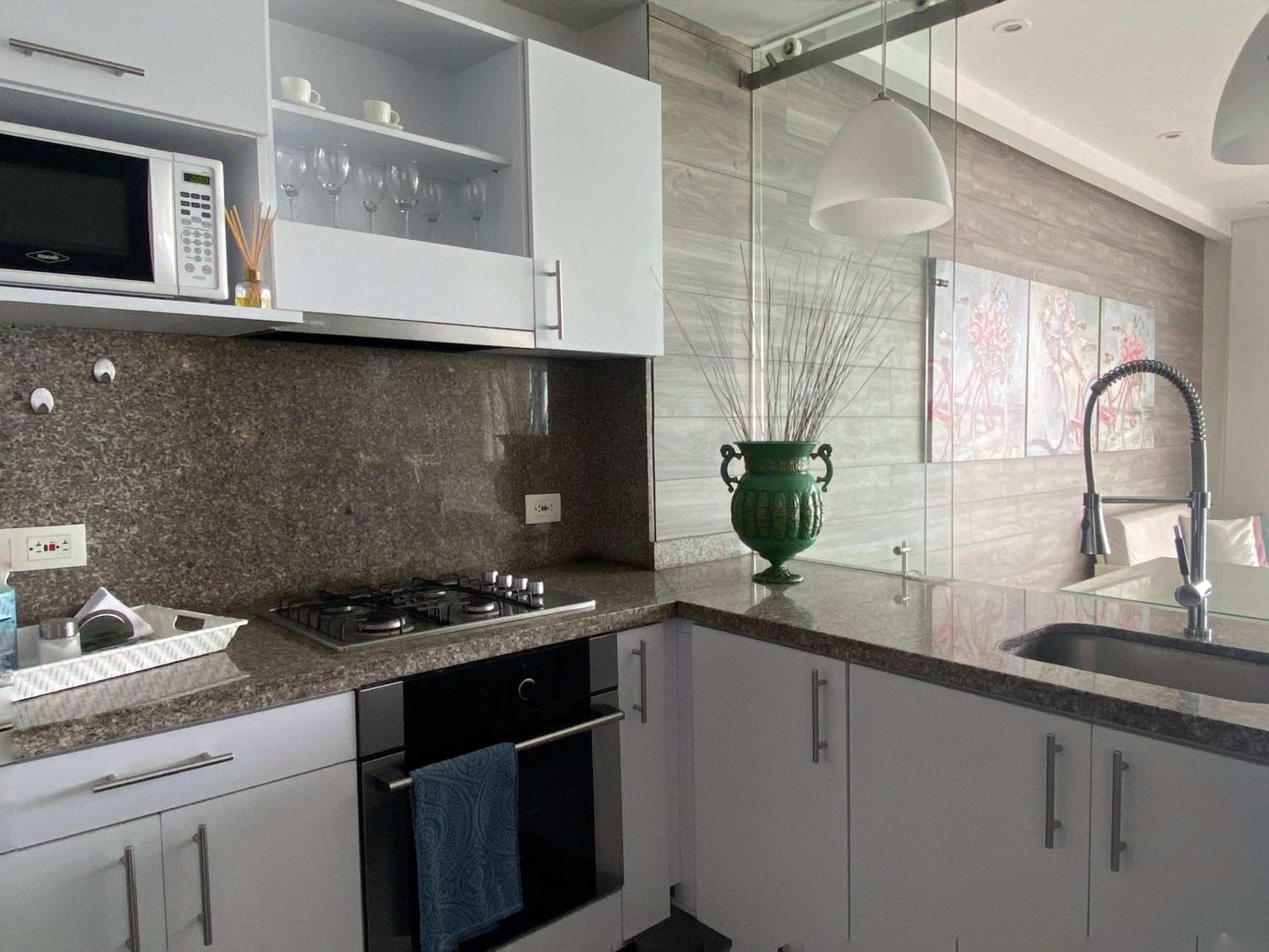 Amazing 3br With Ocean View In Marbella Cartagena