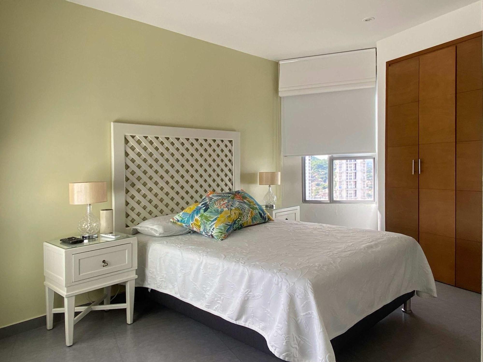Amazing 3br With Ocean View In Marbella *